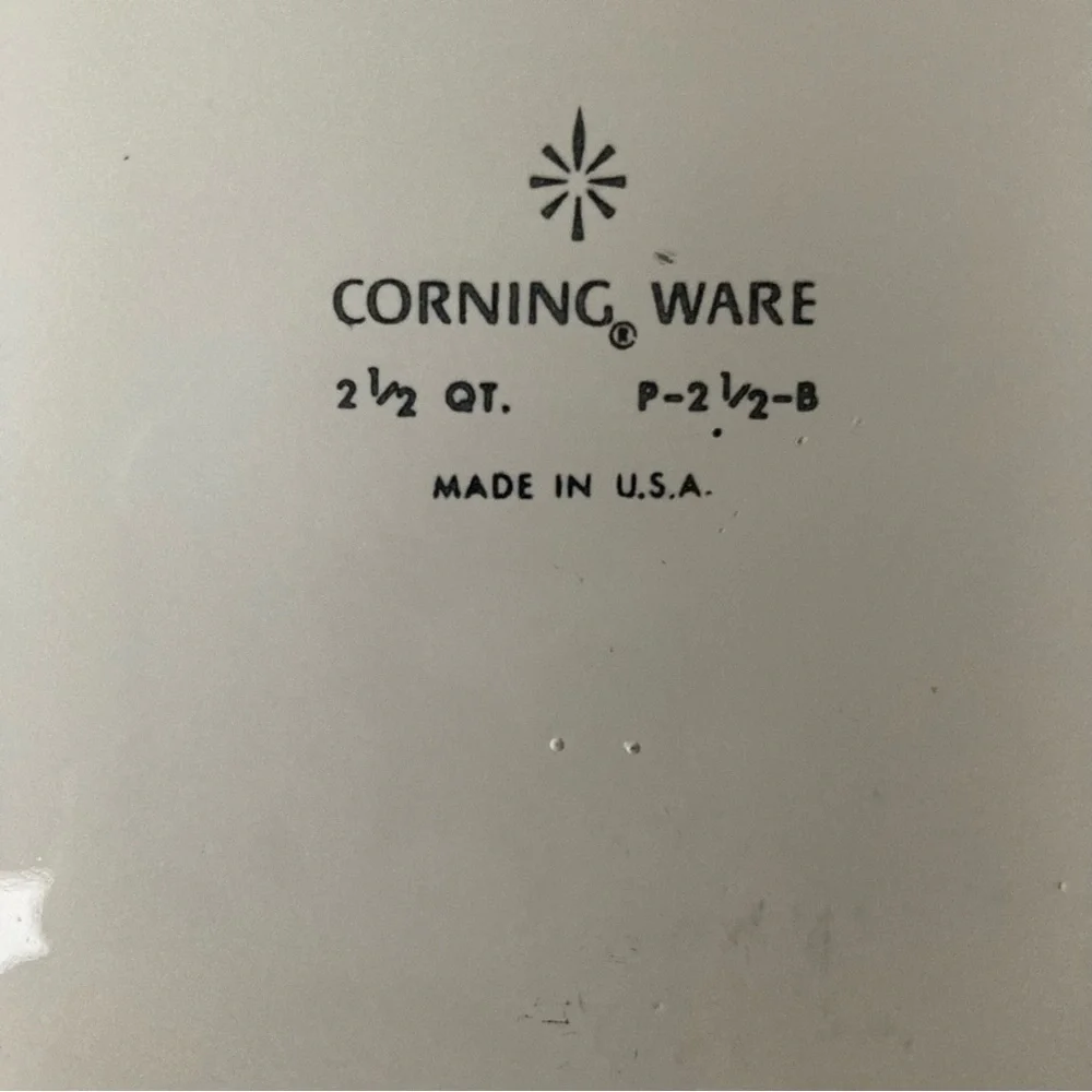 Vintage Corning Ware 2.5 Quart Blue Cornflower - Picture 5 of 6